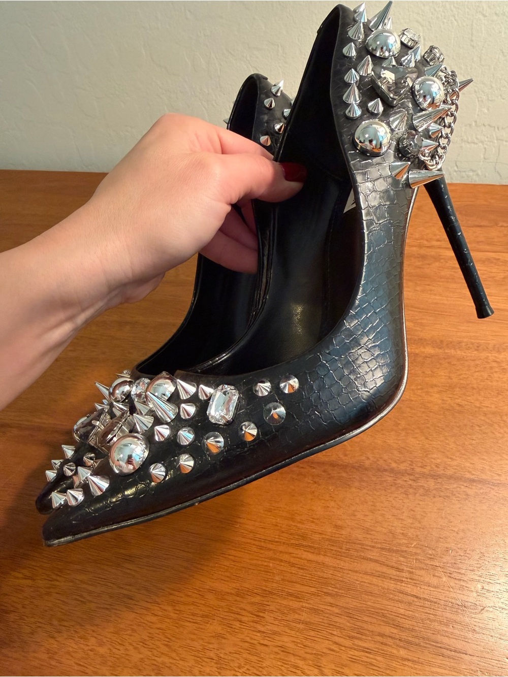 Steve Madden Veronicka Black Pointed-Toe Multi Stiletto Pumps - Picture 6 of 8